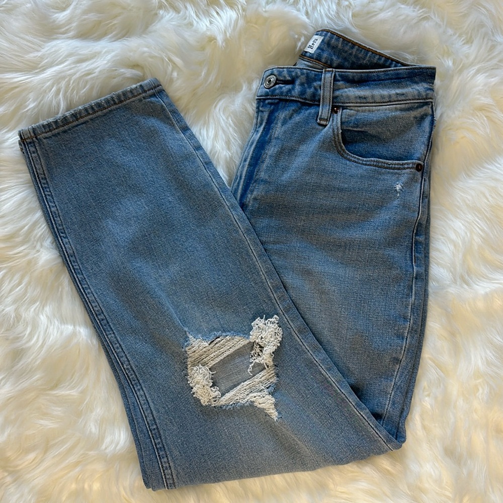 NWOT Abercrombie & Fitch The Mom High Rise Curve Love Jeans Size 27|4S
